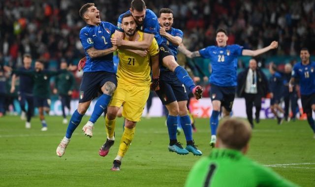 世俱杯买球平台-唐纳鲁马无惧高薪质疑 一战封神完美接班布冯