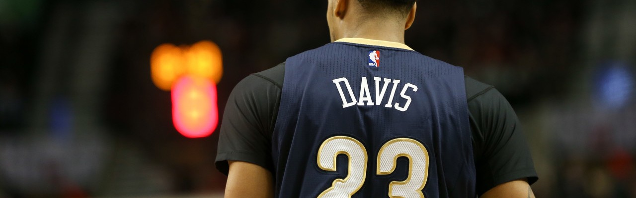 23号球衣给了双向球员！美媒提问：鹈鹕应退役浓眉的23号球衣吗？